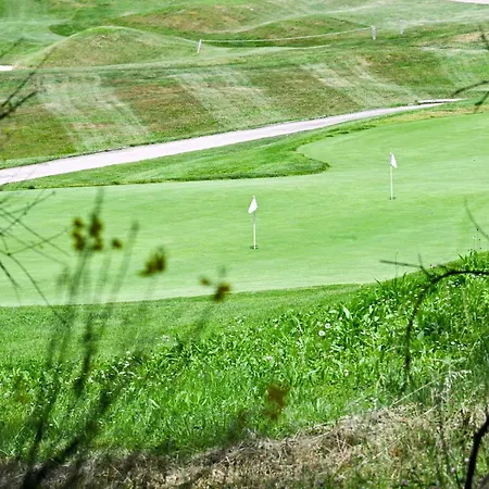Mercure Golf De Barbaroux & 4*