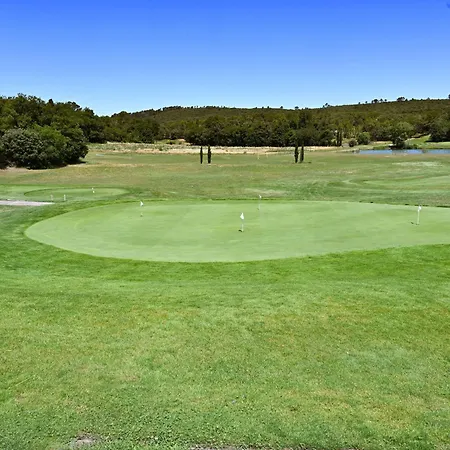 Hotel Mercure Golf De Barbaroux & 4*